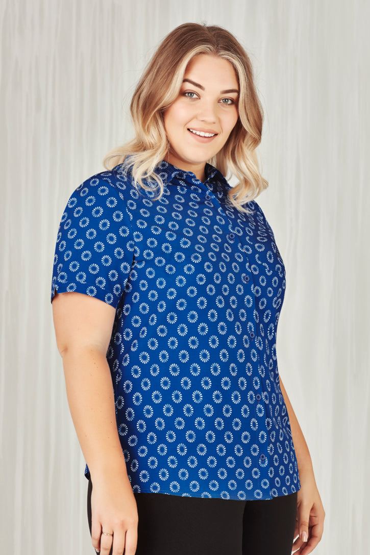 CS948LS - Biz Care - Womens Florence Daisy Print Short Sleeve Shirt Electric Blue