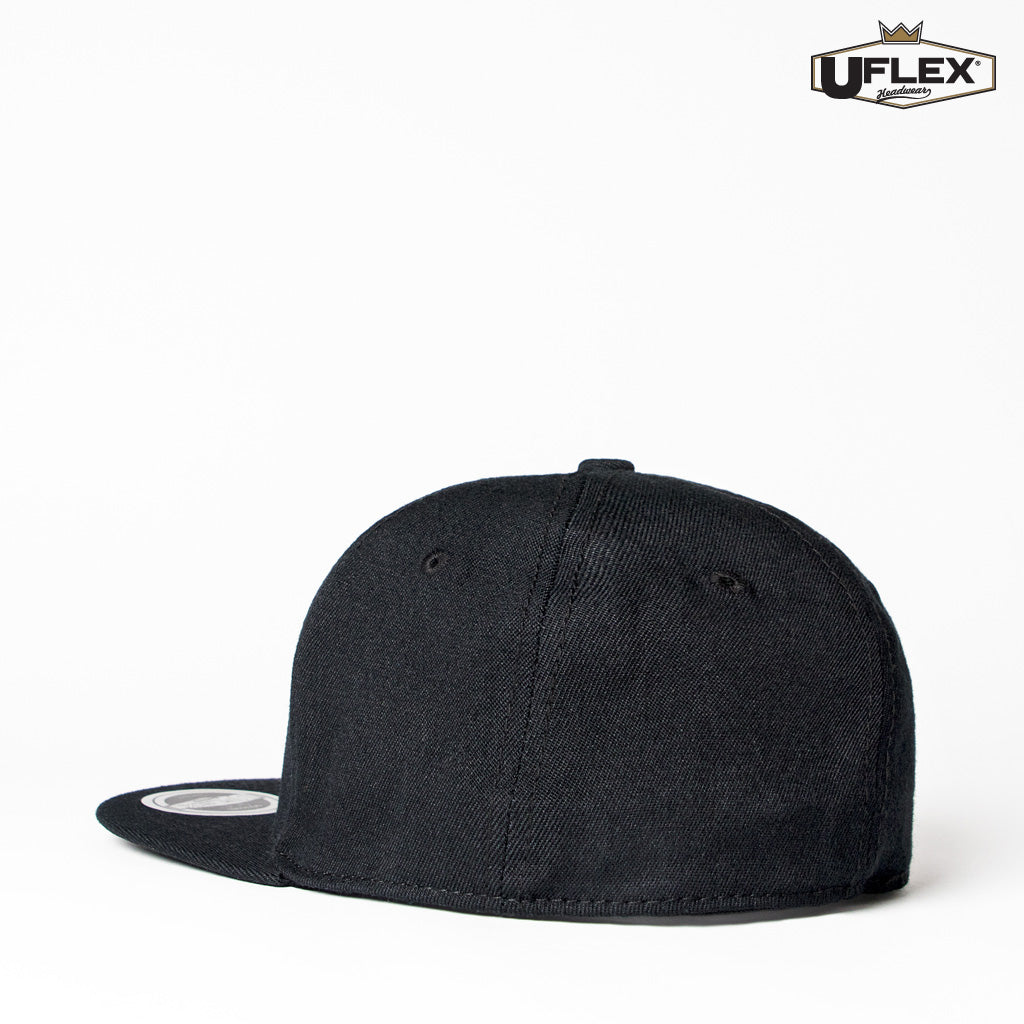 U15604 - UFlex - Adults Flat Peak 6 Panel Fitted